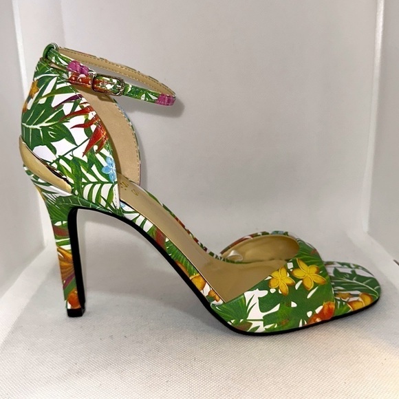 Guess Tropical Print Stiletto Heels with Ankle Strap Size 9.5M - NWOT - Picture 6 of 10